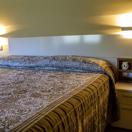 宝拉福恩特公寓 公寓 *